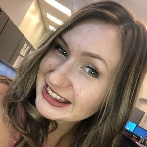 Meet your Posher, Corinne